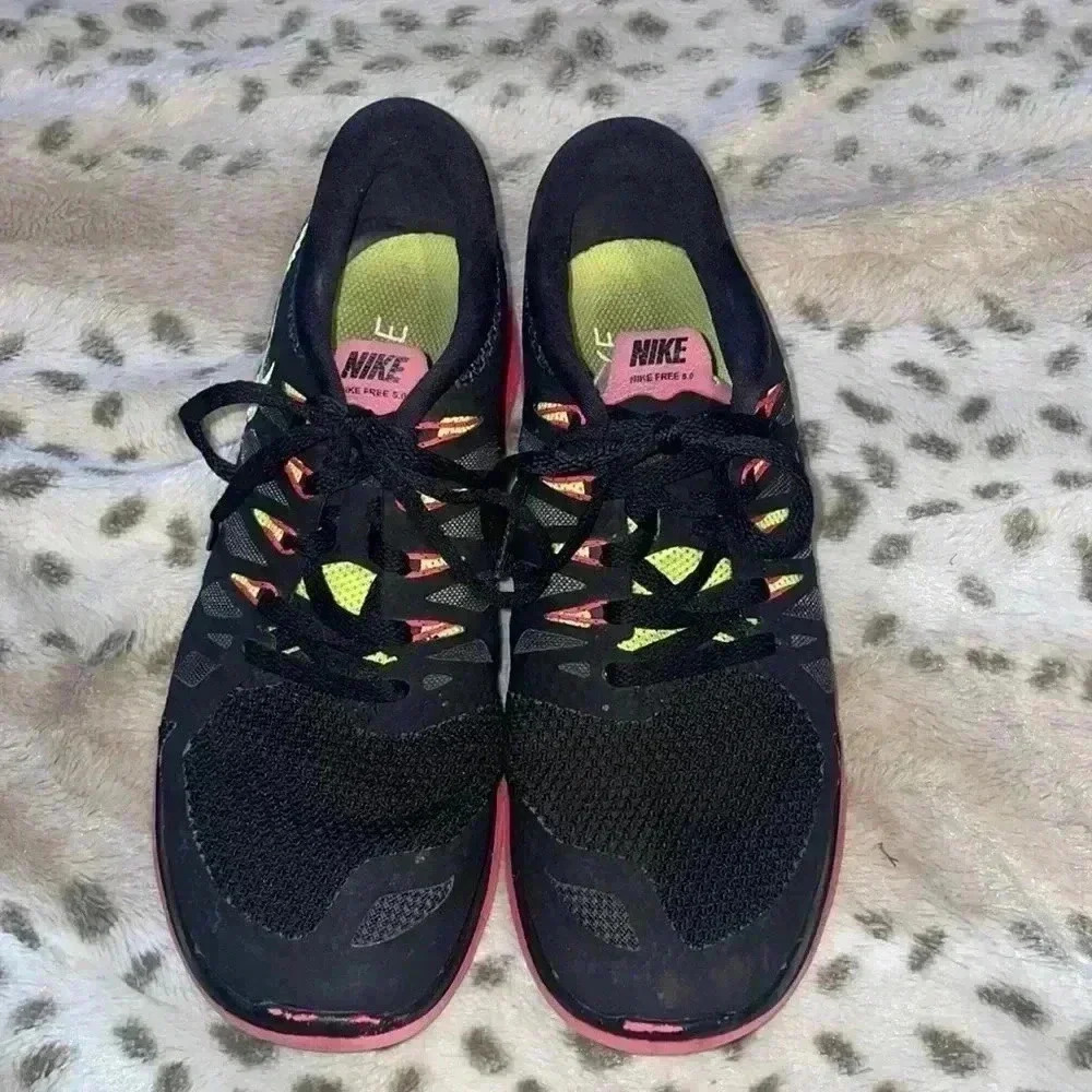Nike Free 5.0 Sneakers
